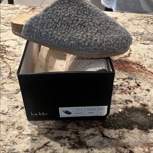 Hush Puppies Men's Cozy Gray Slippers